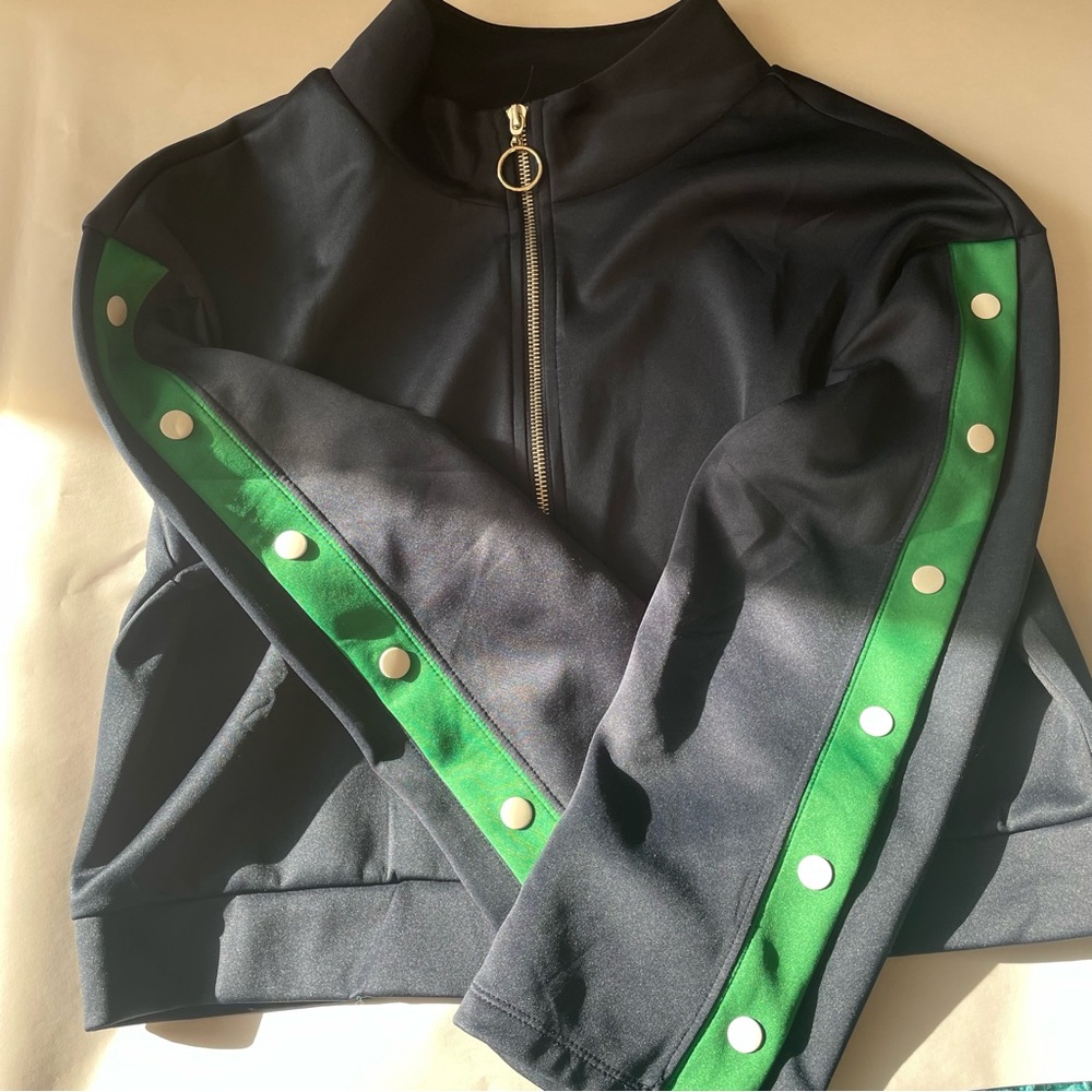 Smooth navy blue cropped zip up jacket